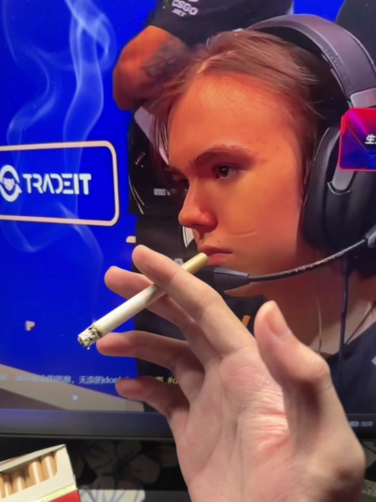 FunPlus Phoenix 赛后发布：感谢大家的支持、鼓励和批评，第二阶段见！