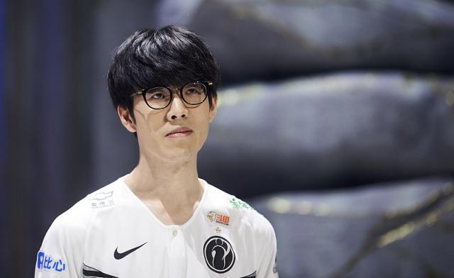 LNG官方：Scout解锁LPL联赛生涯4500次助攻成就！