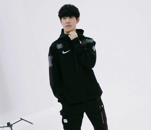 新赛季大小王再战！涵艺预测： Bilibili Gaming 2-1 JD Gaming