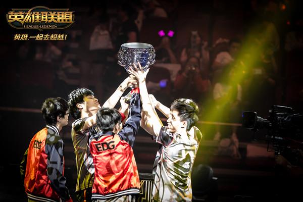 【战报】2021KPL春季赛第一轮W4D1，KSG 3：2 西安WE
